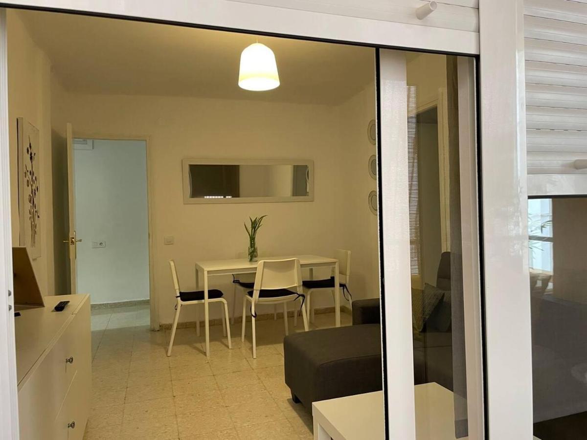 Renovated And Newly Furnished 3 Bedroom Apartment サン・フェルナンド エクステリア 写真